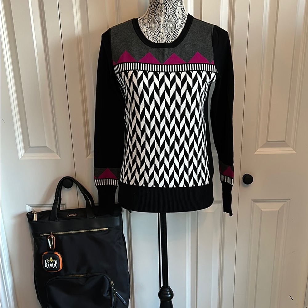 Tristan Black and White and Grey Crew Neck Sweater with Fuschia accent